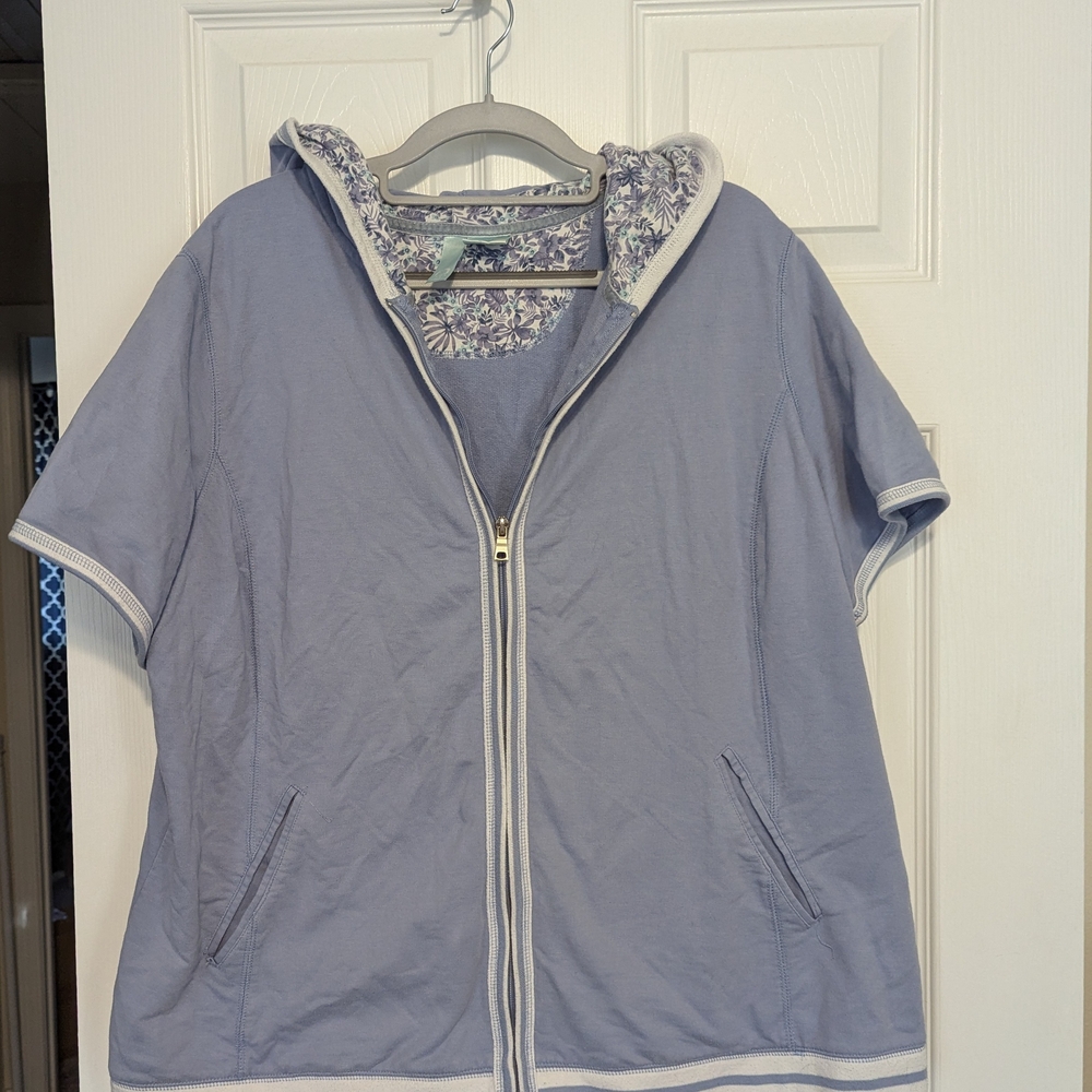 Lavender Short Sleeve Zip-Up Hoodie